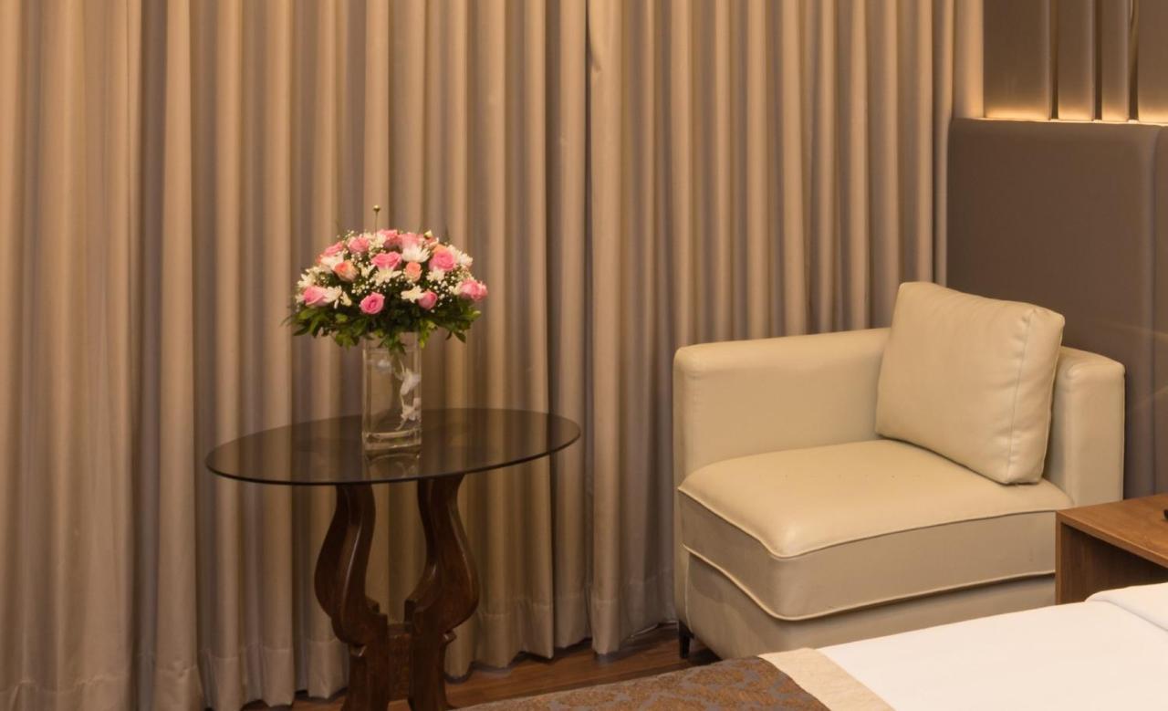 Goldfinch Hotel Mumbai Luaran gambar