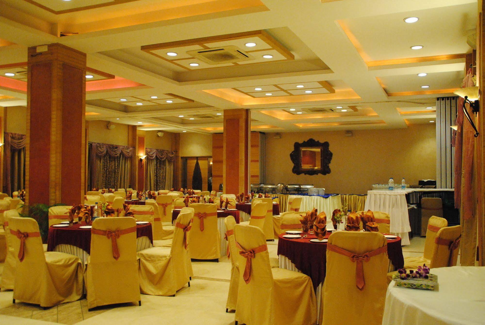 Goldfinch Hotel Mumbai Luaran gambar